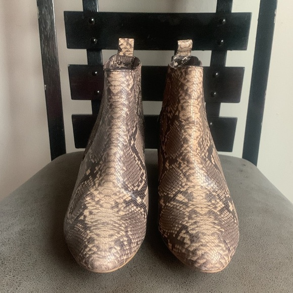 Splendid Snake Print Ankle Boots Sz 6 - Picture 5 of 12